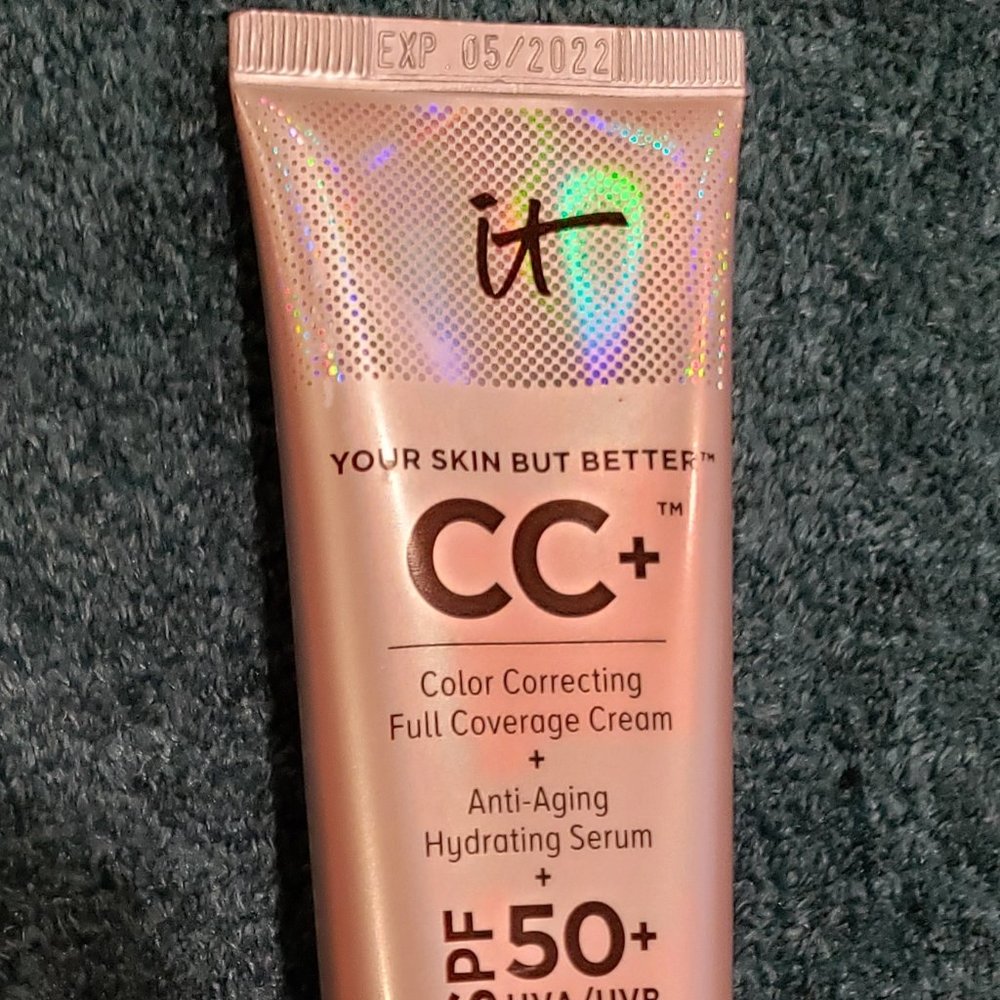 IT Cosmetics CC+ Color Correcting Full Coverage Cream